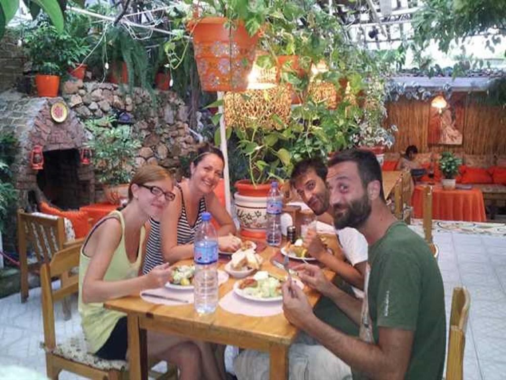 פאטהיה Ferah Hostel Monica'S Place מראה חיצוני תמונה