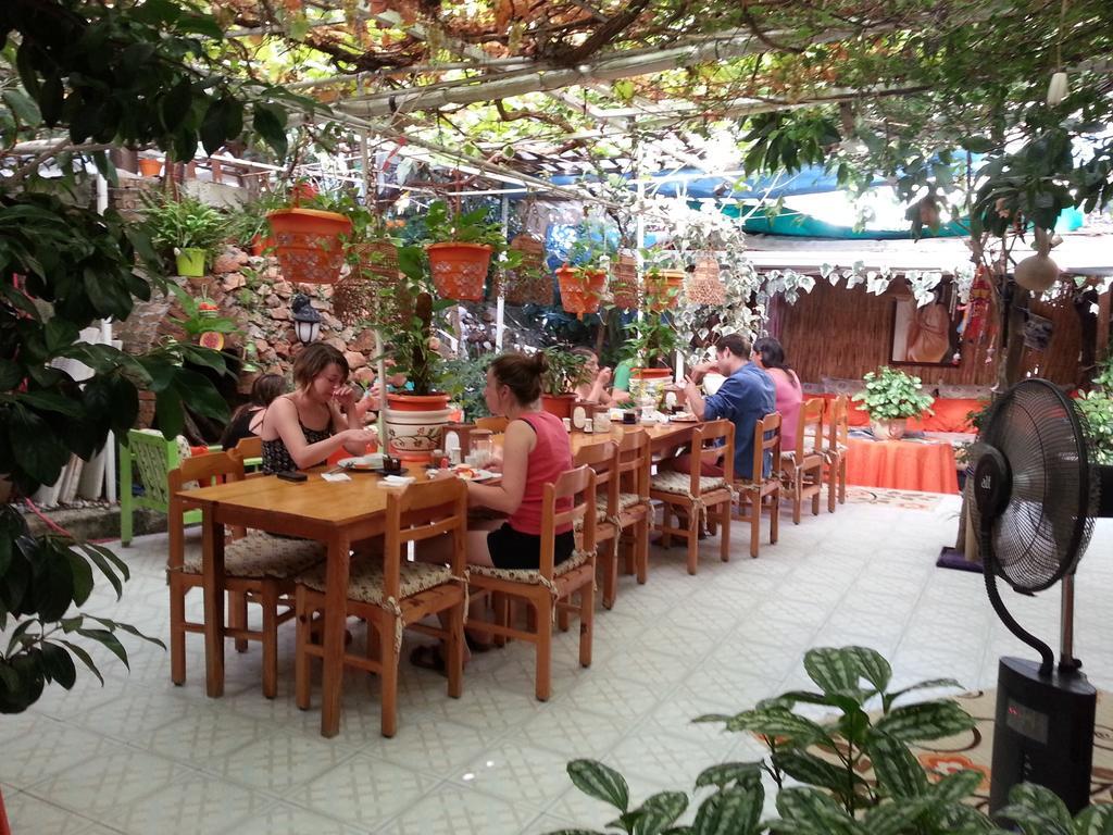 פאטהיה Ferah Hostel Monica'S Place מראה חיצוני תמונה