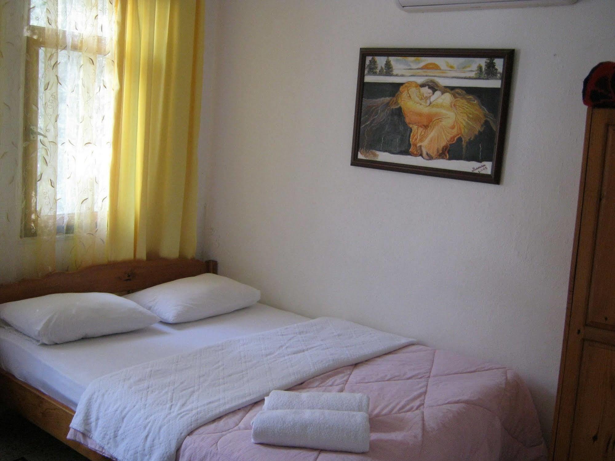 פאטהיה Ferah Hostel Monica'S Place מראה חיצוני תמונה