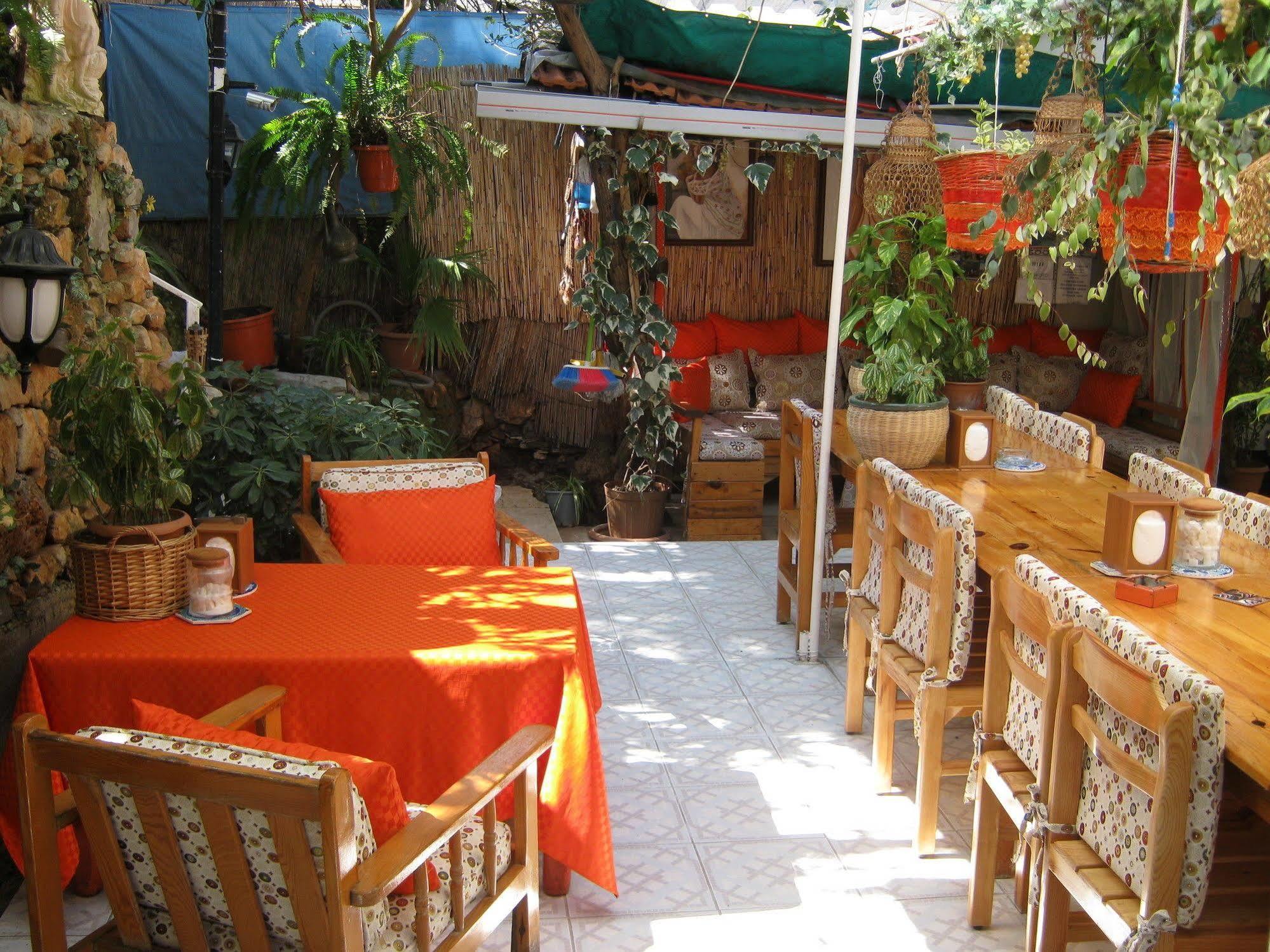 פאטהיה Ferah Hostel Monica'S Place מראה חיצוני תמונה