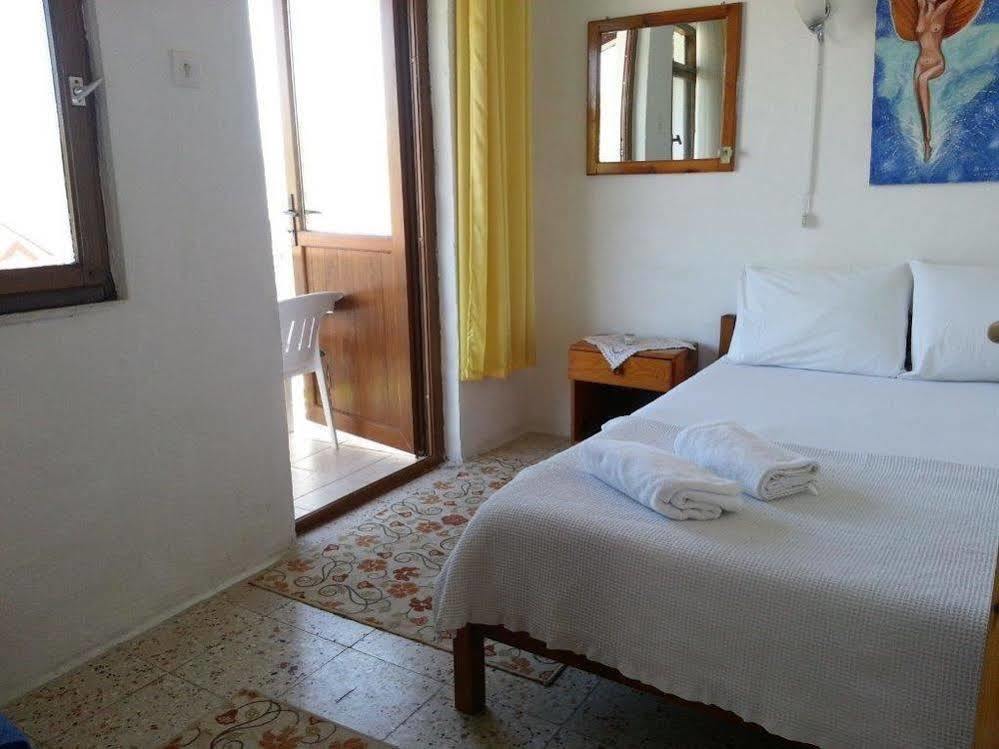 פאטהיה Ferah Hostel Monica'S Place מראה חיצוני תמונה